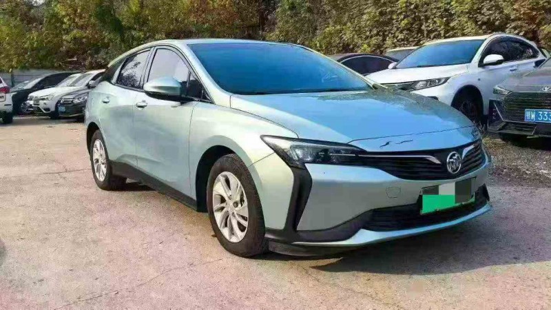 常德23年别克微蓝3