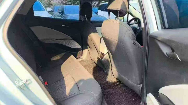 常德23年别克微蓝5