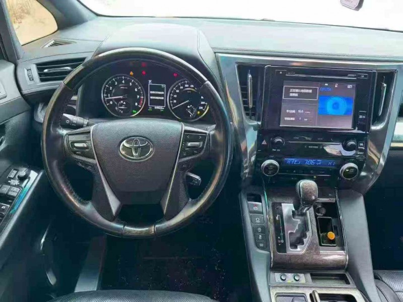 棗莊19年豐田埃爾法5