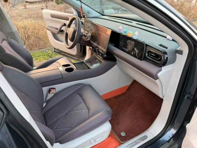 嘉兴25年零跑汽车C115