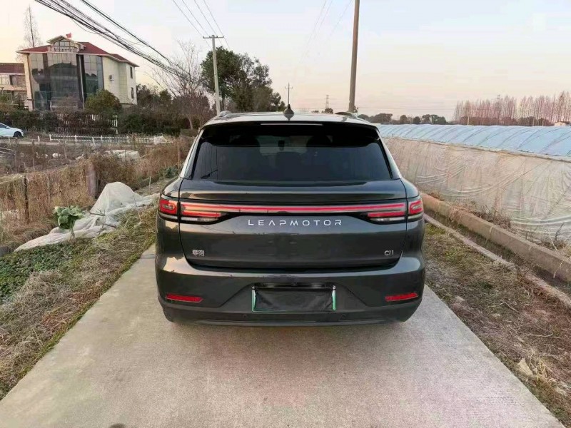 嘉兴25年零跑汽车C119