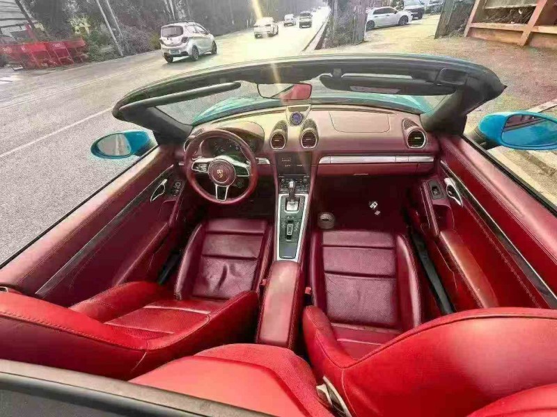 重慶18年保時捷7184