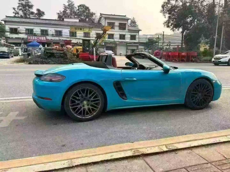 重慶18年保時捷7187