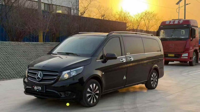 潍坊22年奔驰威霆2