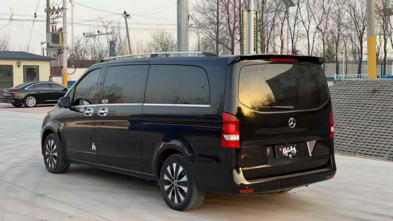 潍坊22年奔驰威霆7