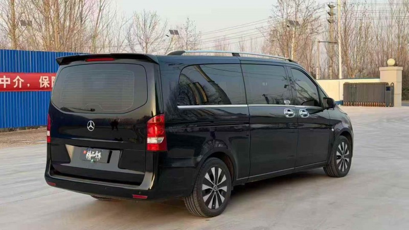 潍坊22年奔驰威霆8