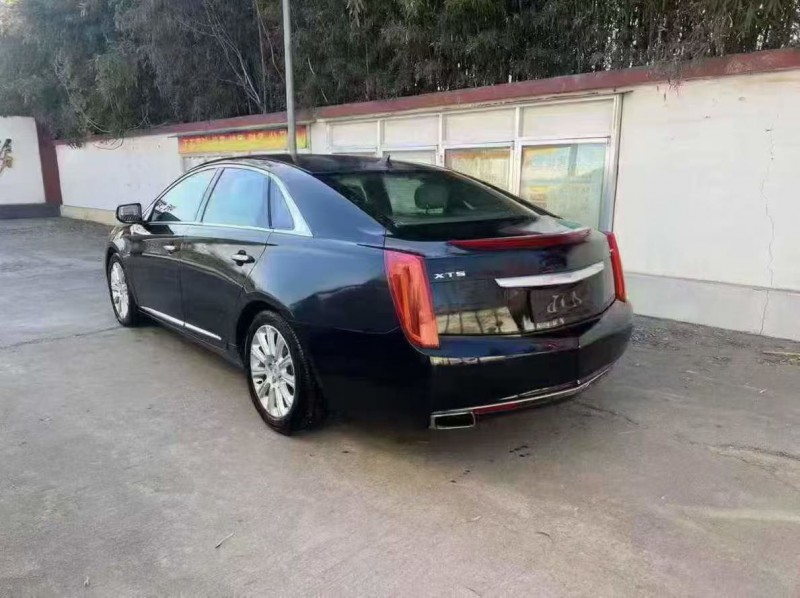 濰坊15年凱迪拉克XTS8