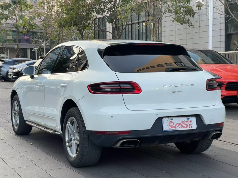 佛山16年保时捷Macan7