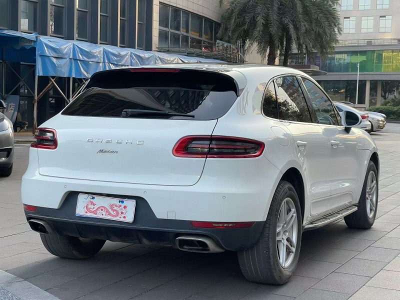 佛山16年保时捷Macan8