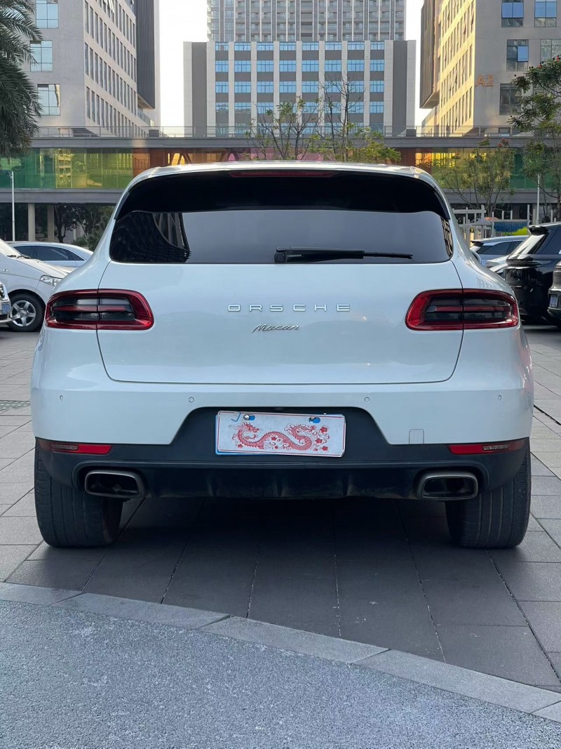 佛山16年保时捷Macan9