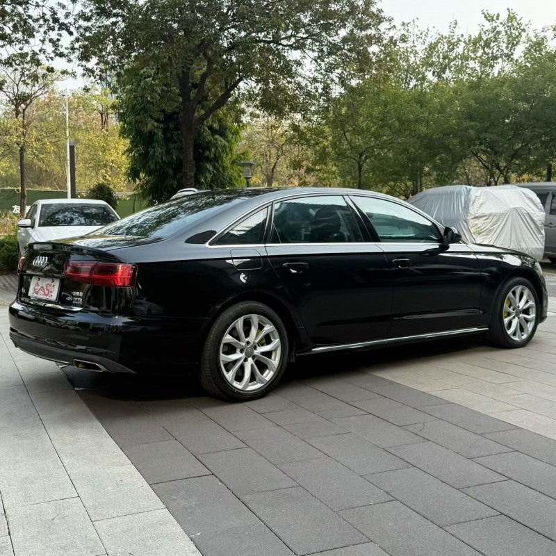 佛山16年奥迪A6L8