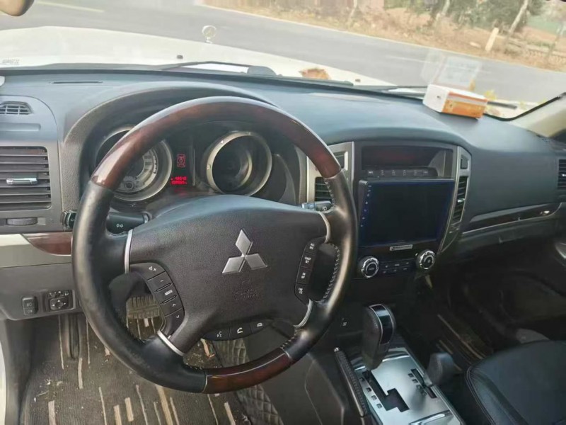 潍坊20年三菱帕杰罗4