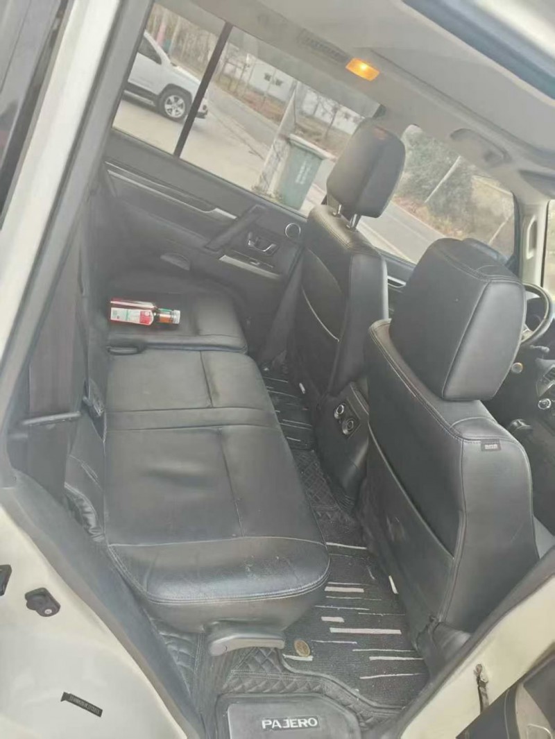 潍坊20年三菱帕杰罗6