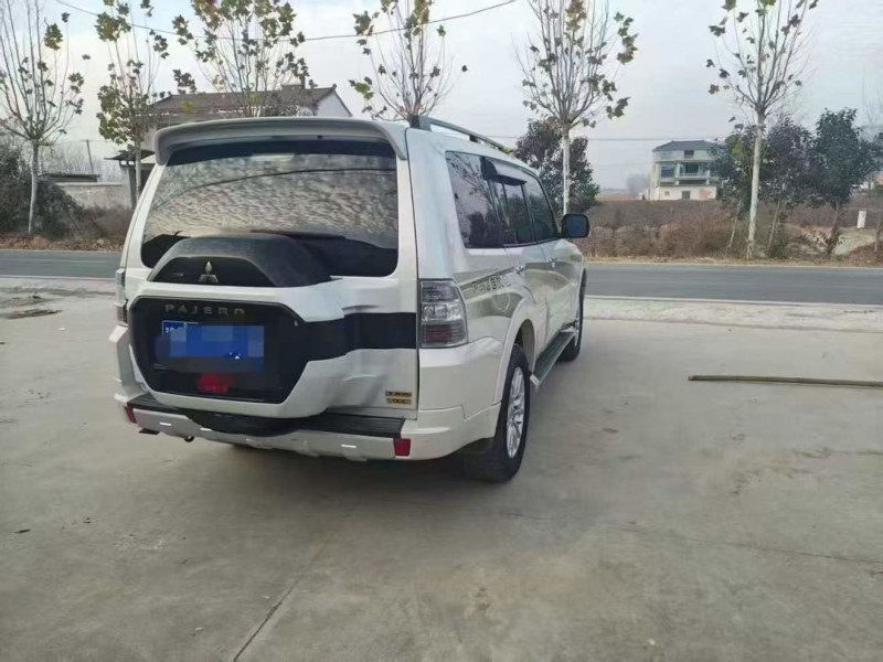 潍坊20年三菱帕杰罗8