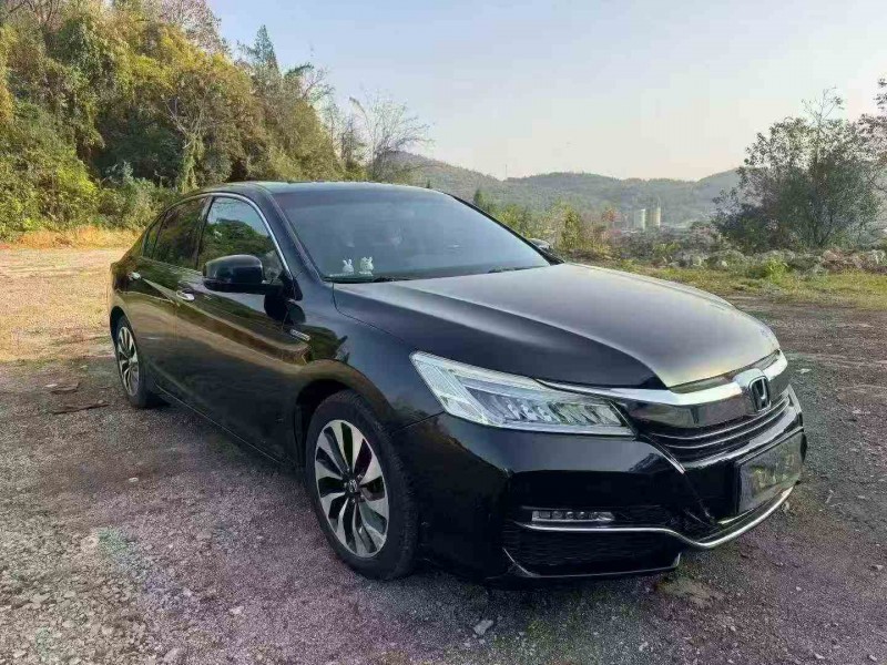 邵阳17年本田雅阁2