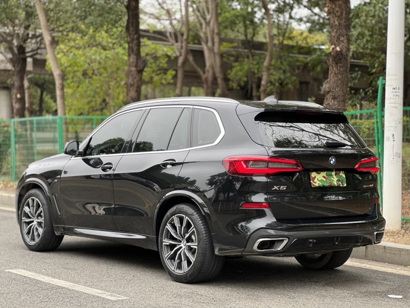 东莞19年宝马X57