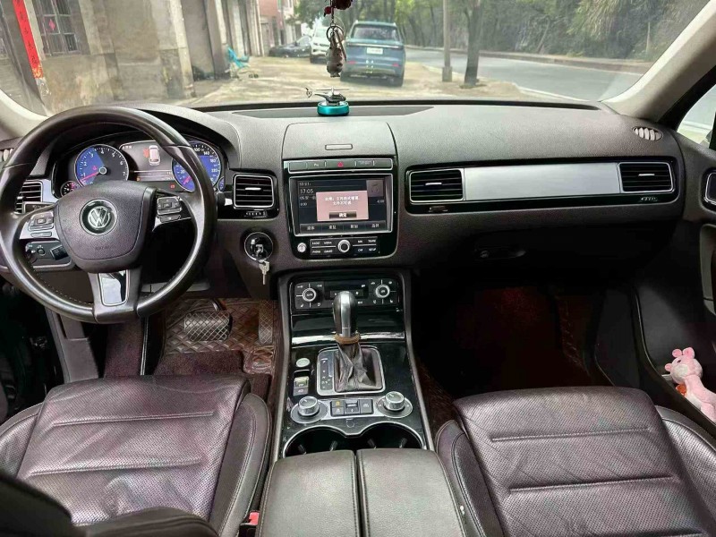 湘潭18年大众途锐5