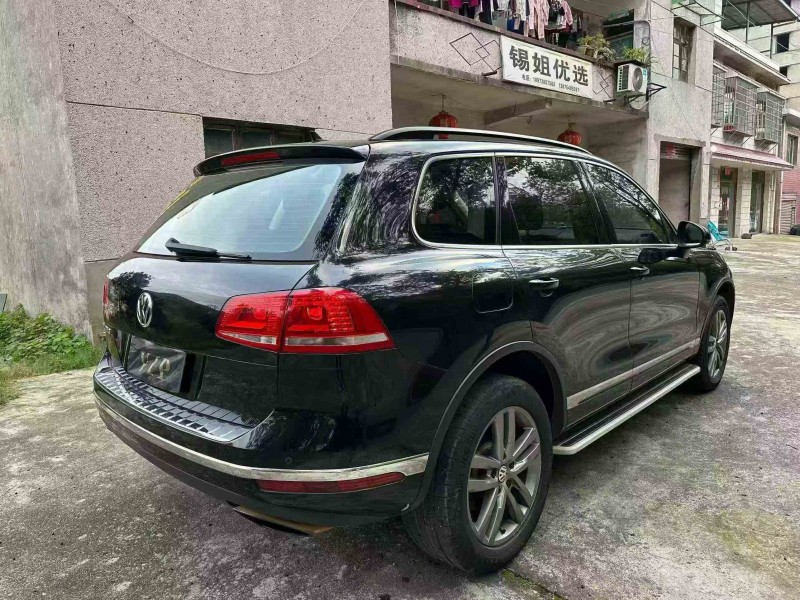 湘潭18年大众途锐7