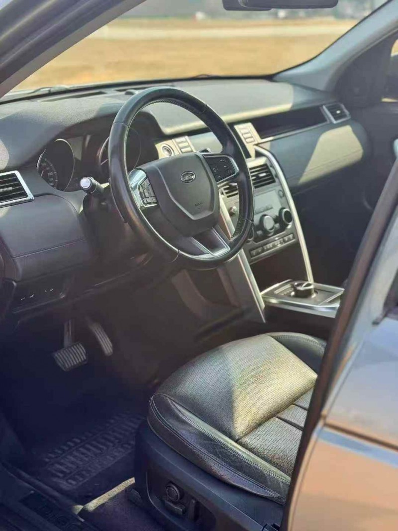 广州18年路虎发现神行6