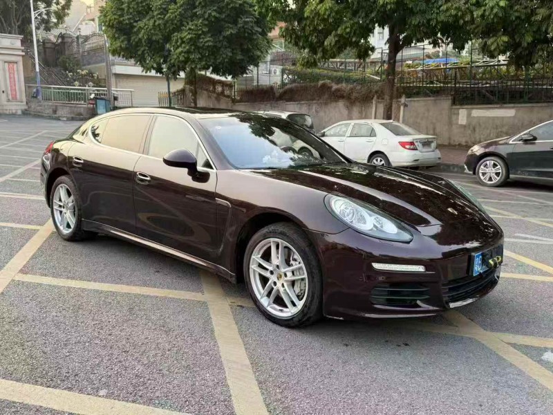 深圳14年保时捷帕拉梅拉5
