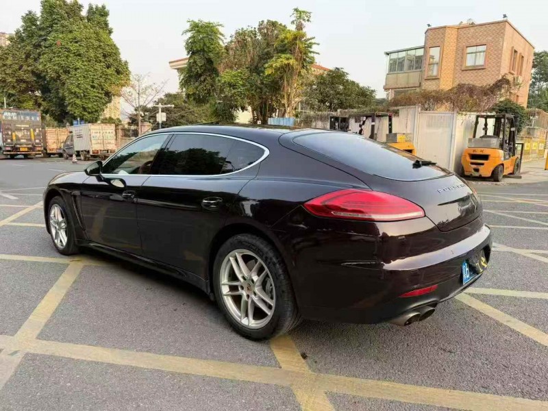 深圳14年保时捷帕拉梅拉7