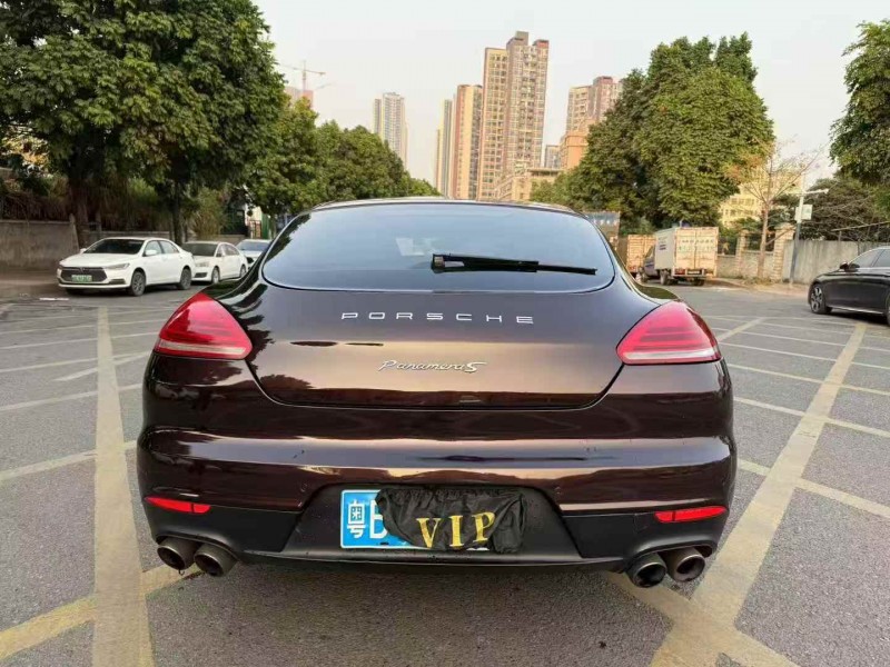 深圳14年保时捷帕拉梅拉9