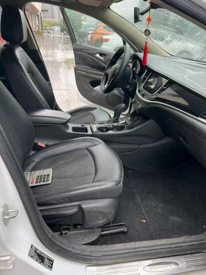 上饶16年别克威朗9