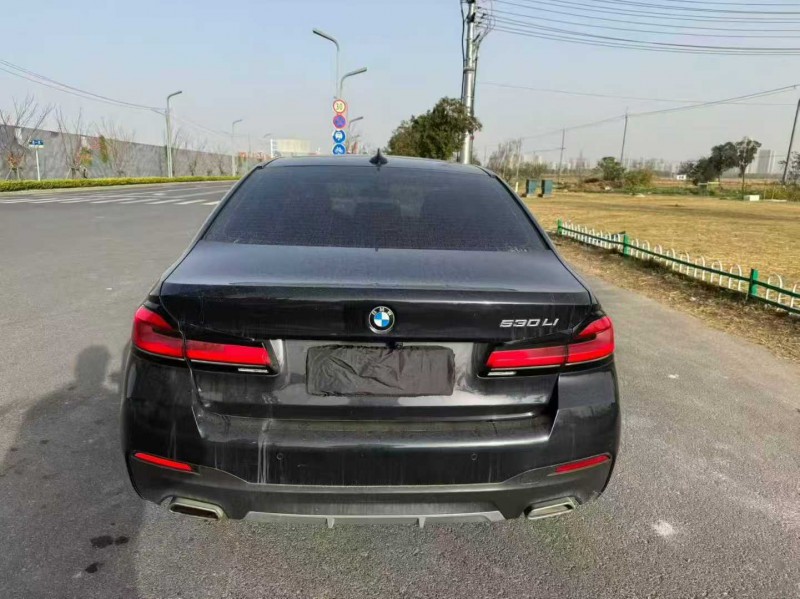 苏州22年宝马5系8