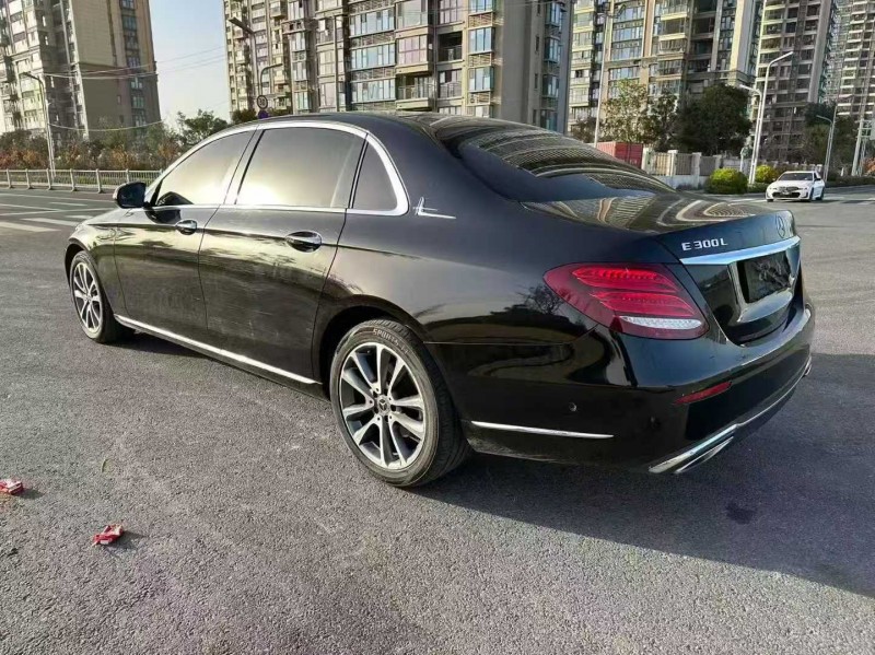 苏州19年奔驰E7