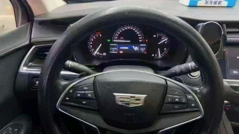 菏澤16年凱迪拉克XT59