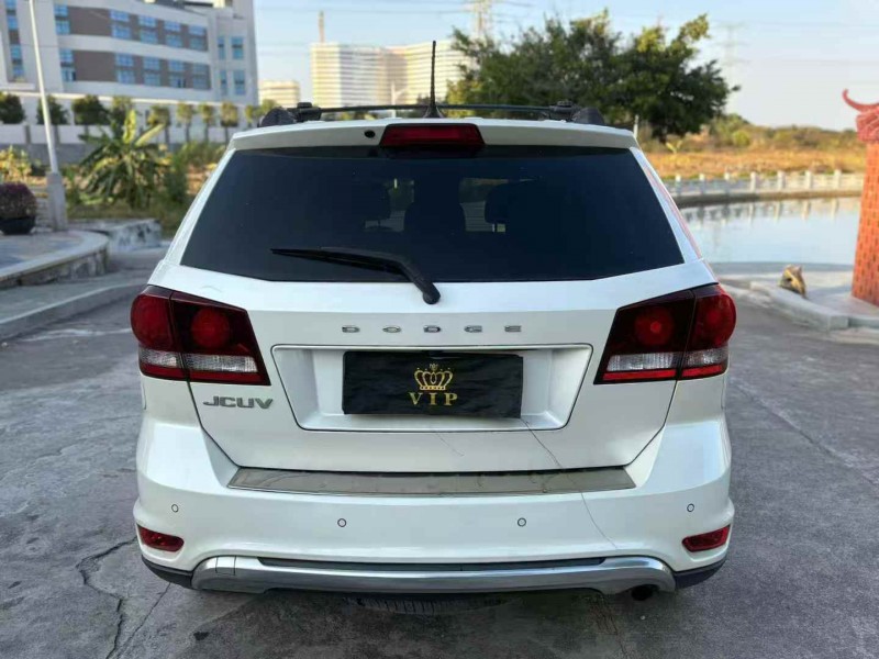 揭阳17年道奇酷威5