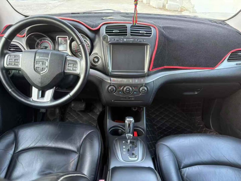 揭阳17年道奇酷威7