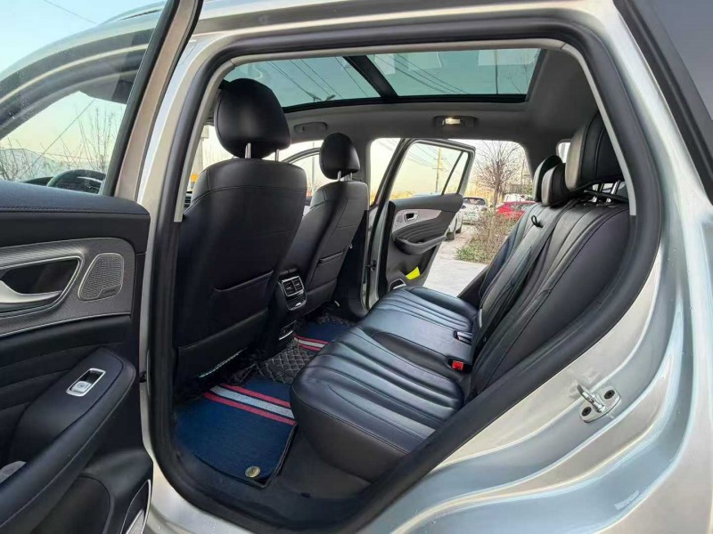 徐州20年荣威RX58