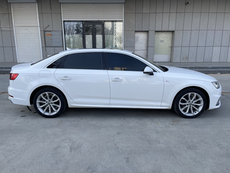 济宁19年奥迪A4L7