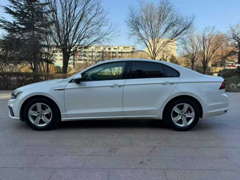 邢台22年大众凌渡2