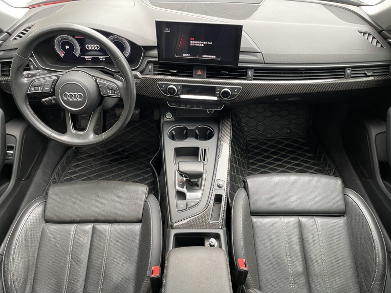 济宁21年奥迪A4L6