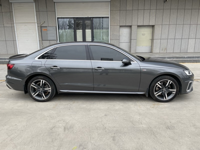 济宁21年奥迪A4L7