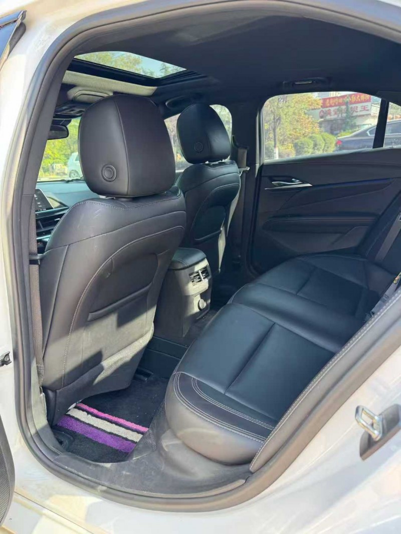 邢臺22年凱迪拉克CT44