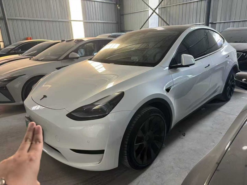 邢台23年特斯拉MODEL Y2