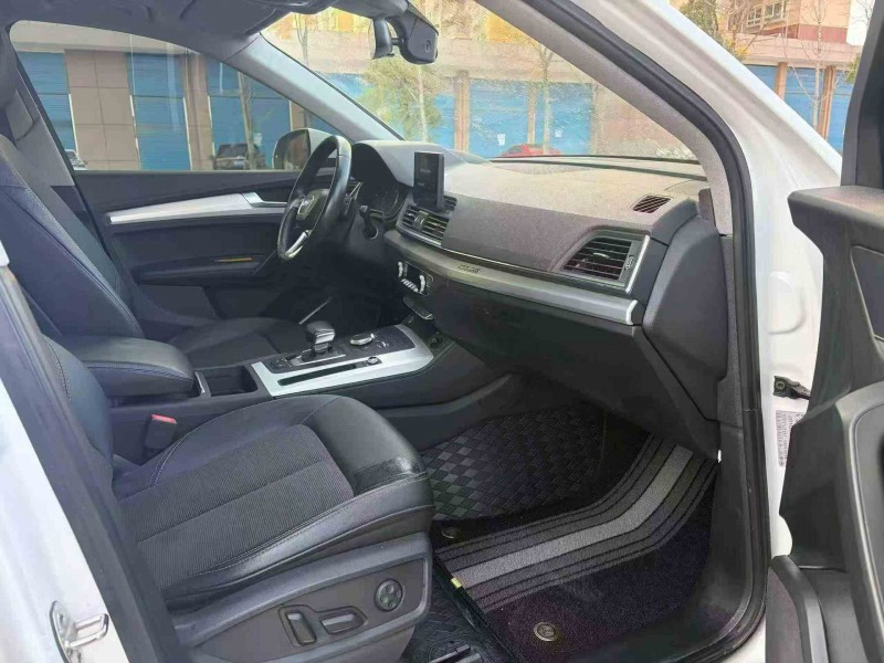 株洲20年奥迪Q56