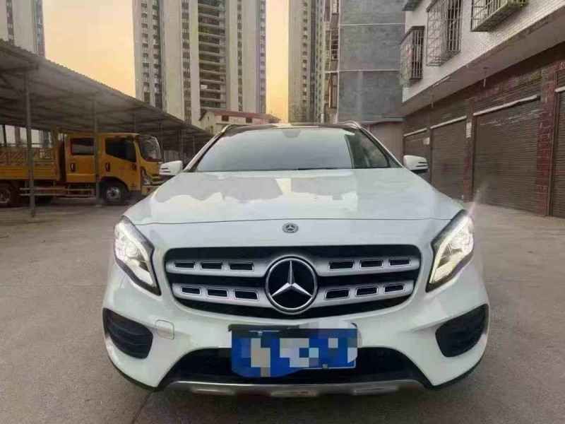 张家界19年奔驰GLA1