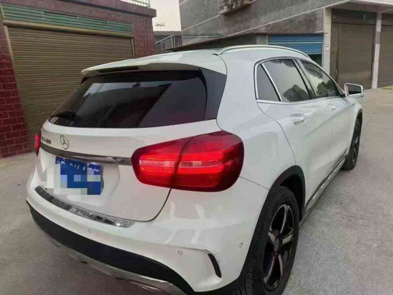 张家界19年奔驰GLA7