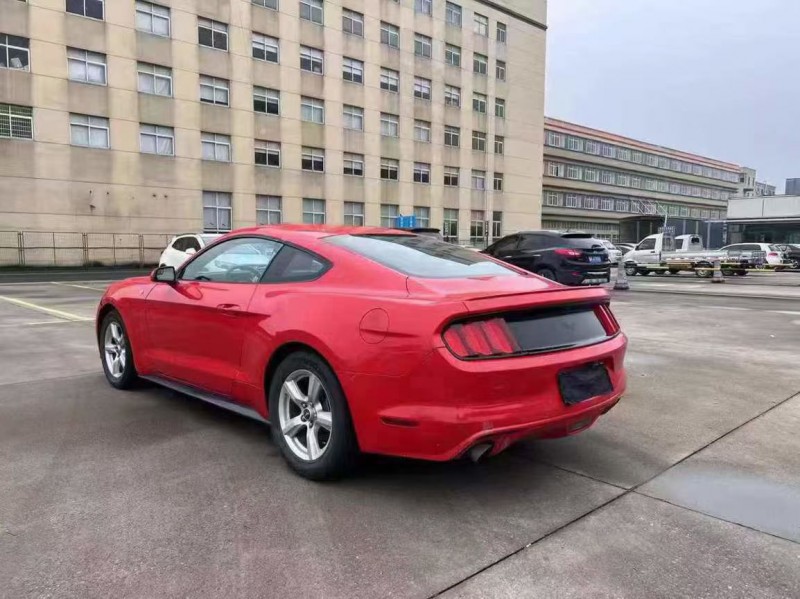 杭州16年福特野马5