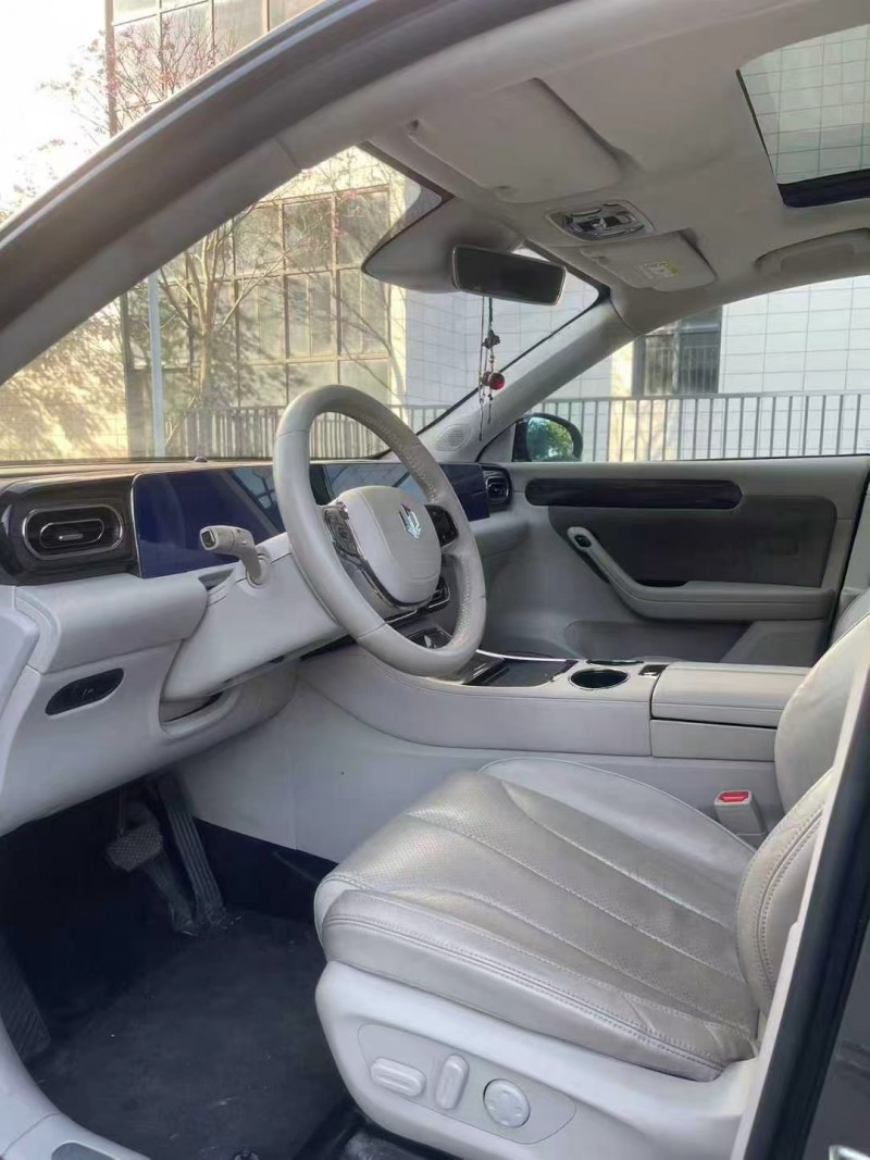 佛山22年零跑汽车C114