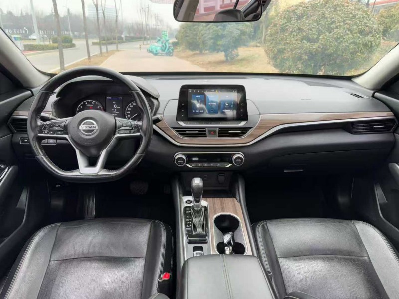 棗莊22年日產天籟6