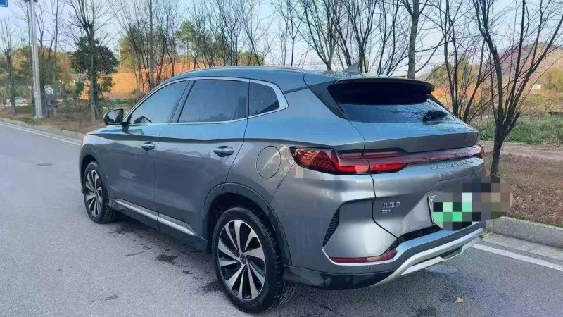 常德23年比亚迪宋7