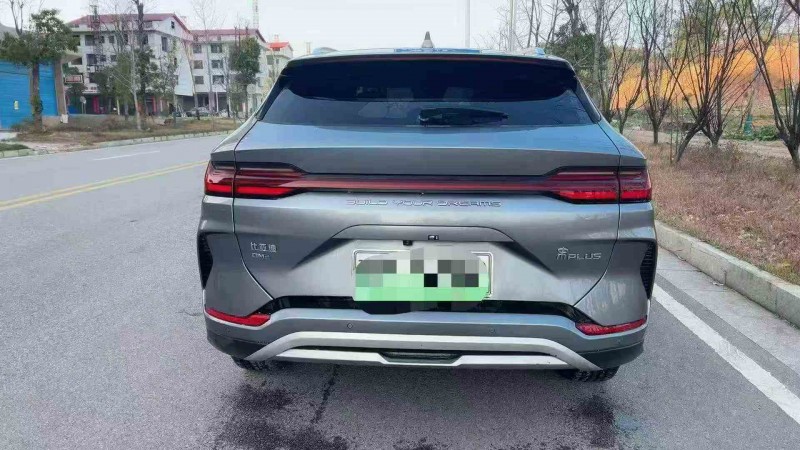 常德23年比亚迪宋8