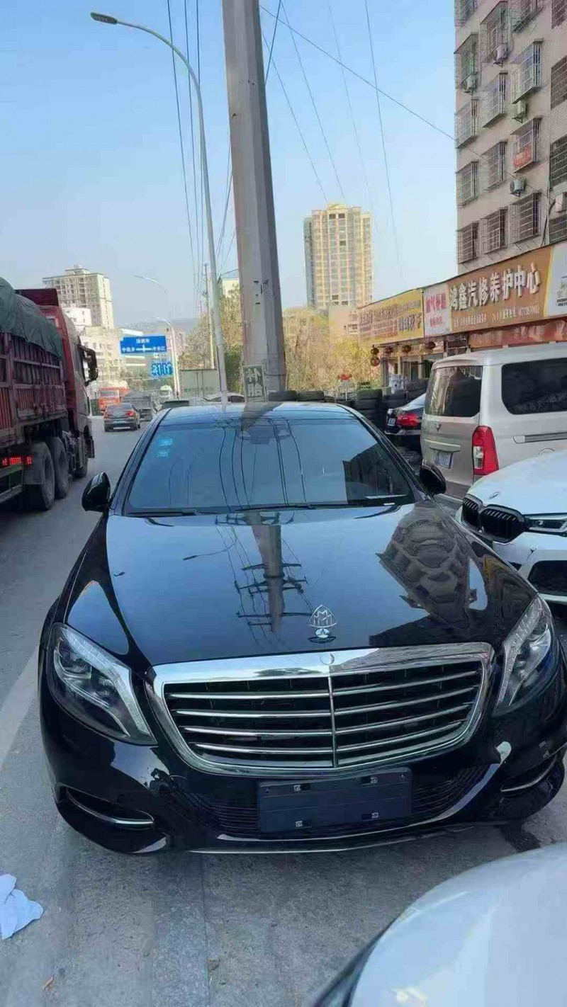 张家界16年奔驰S1