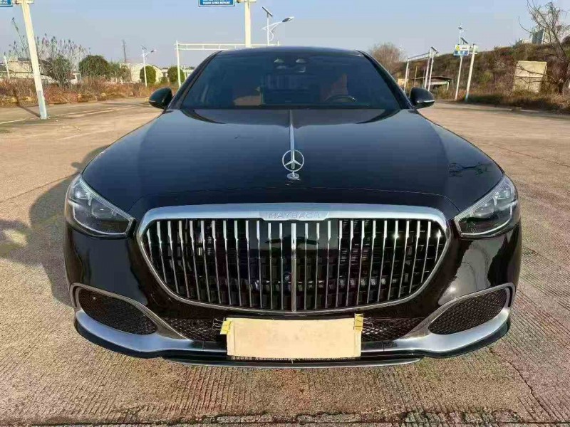 张家界23年奔驰迈巴赫S级1