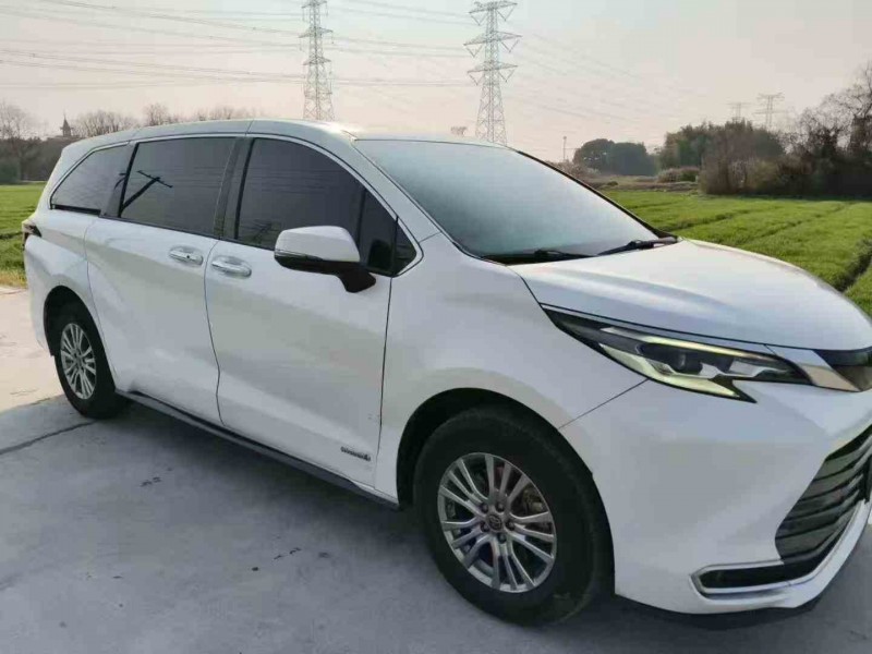 嘉兴22年丰田塞纳2